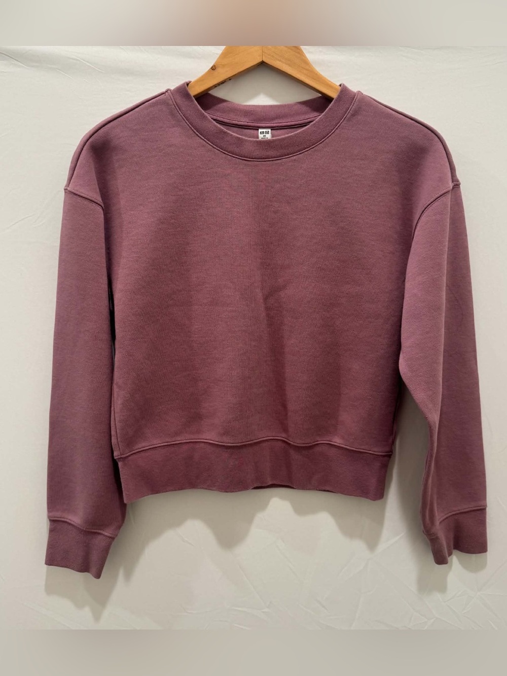 Uniqlo Women's Cropped Crewneck Sweatshirt - Dusty Mauve Cotton blend XS